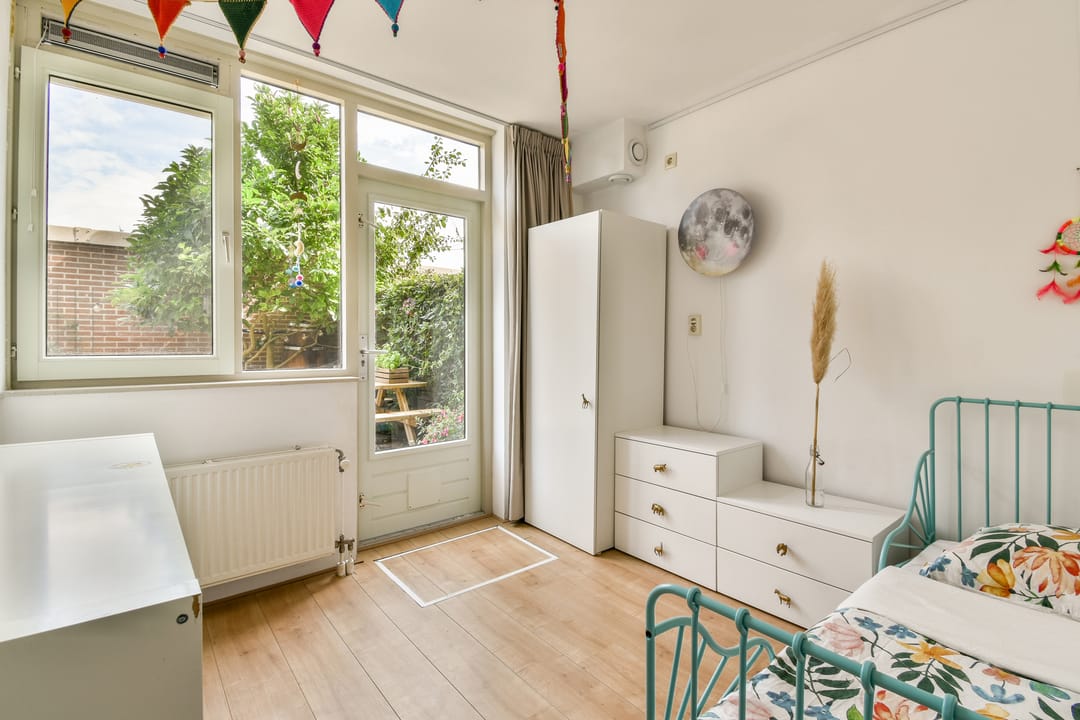 Photo 7 of Ernst Cahnsingel 40