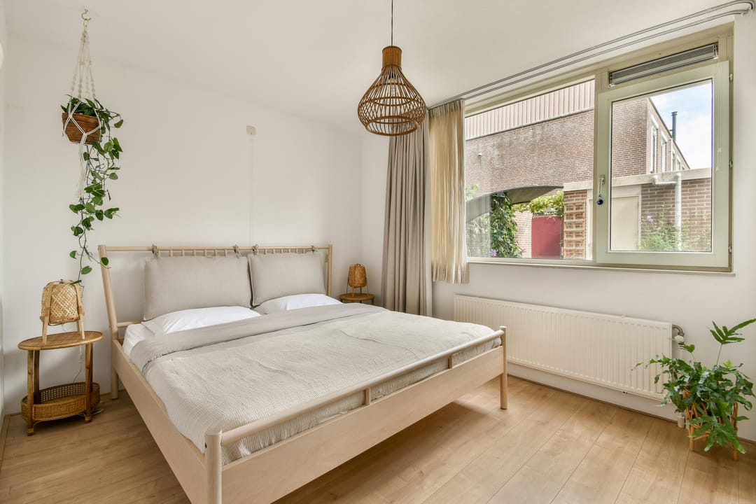 Photo 8 of Ernst Cahnsingel 40