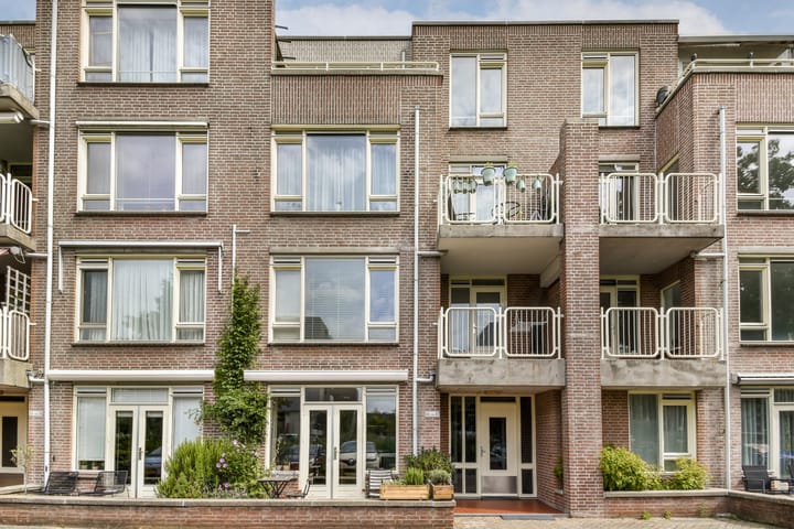 Foto 20 van Ernst Cahnsingel 40