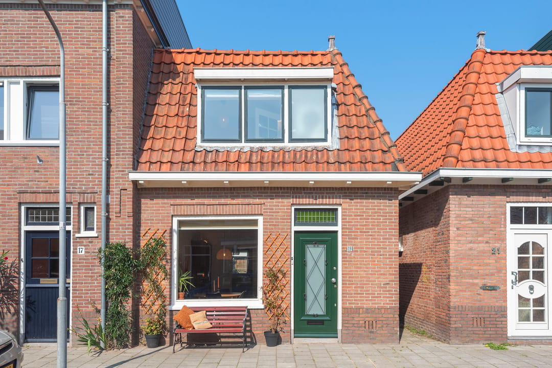 Foto 1 van Van 't Hoffstraat 19