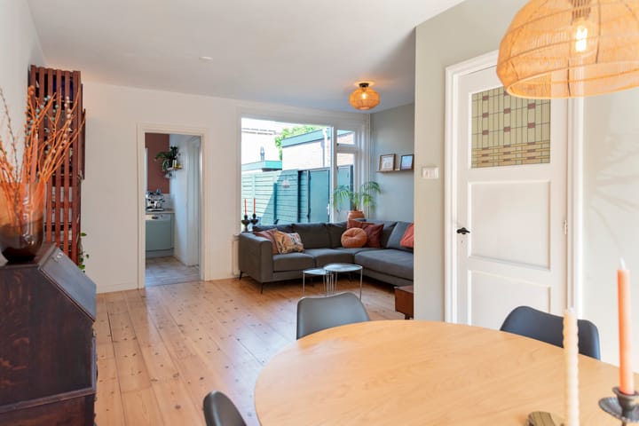 Foto 11 van Van 't Hoffstraat 19