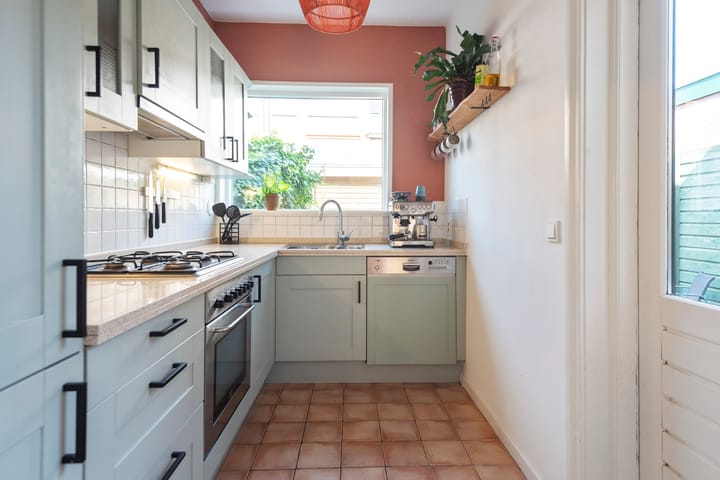 Foto 18 van Van 't Hoffstraat 19