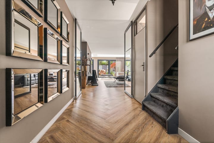 Foto 5 van Weezenhof 8218