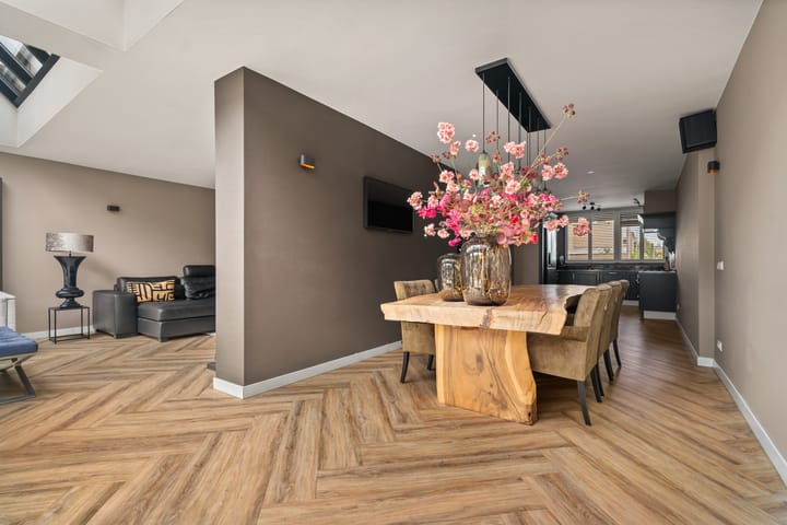 Foto 19 van Weezenhof 8218