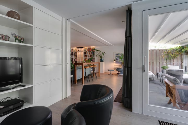 Photo 16 of Zwarte Dolfijn 33