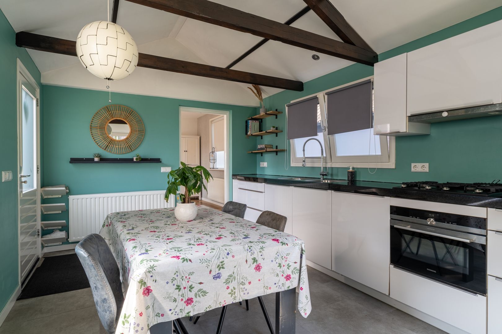 Photo 12 of Nicolaas Hooijkaasstraat 11