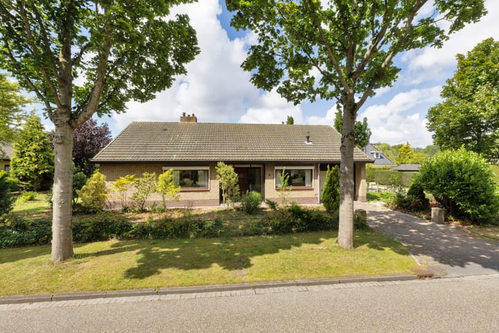 Foto 5 van Meeuwenlaan 6