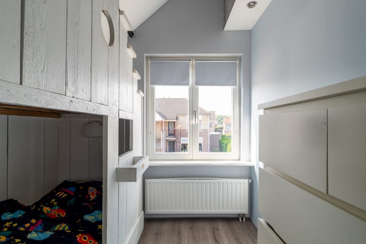 Foto 18 van Nicolaas Hooijkaasstraat 11