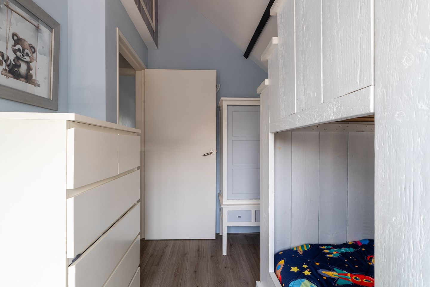 Photo 19 of Nicolaas Hooijkaasstraat 11