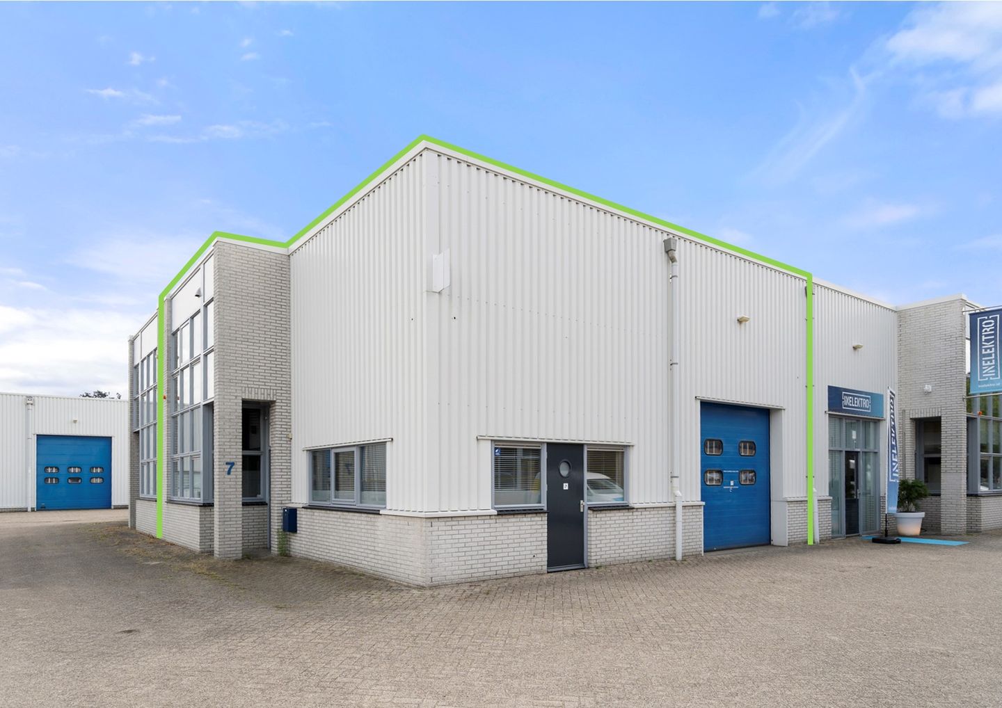 Bekijk foto 1 van Fokkerstraat 7