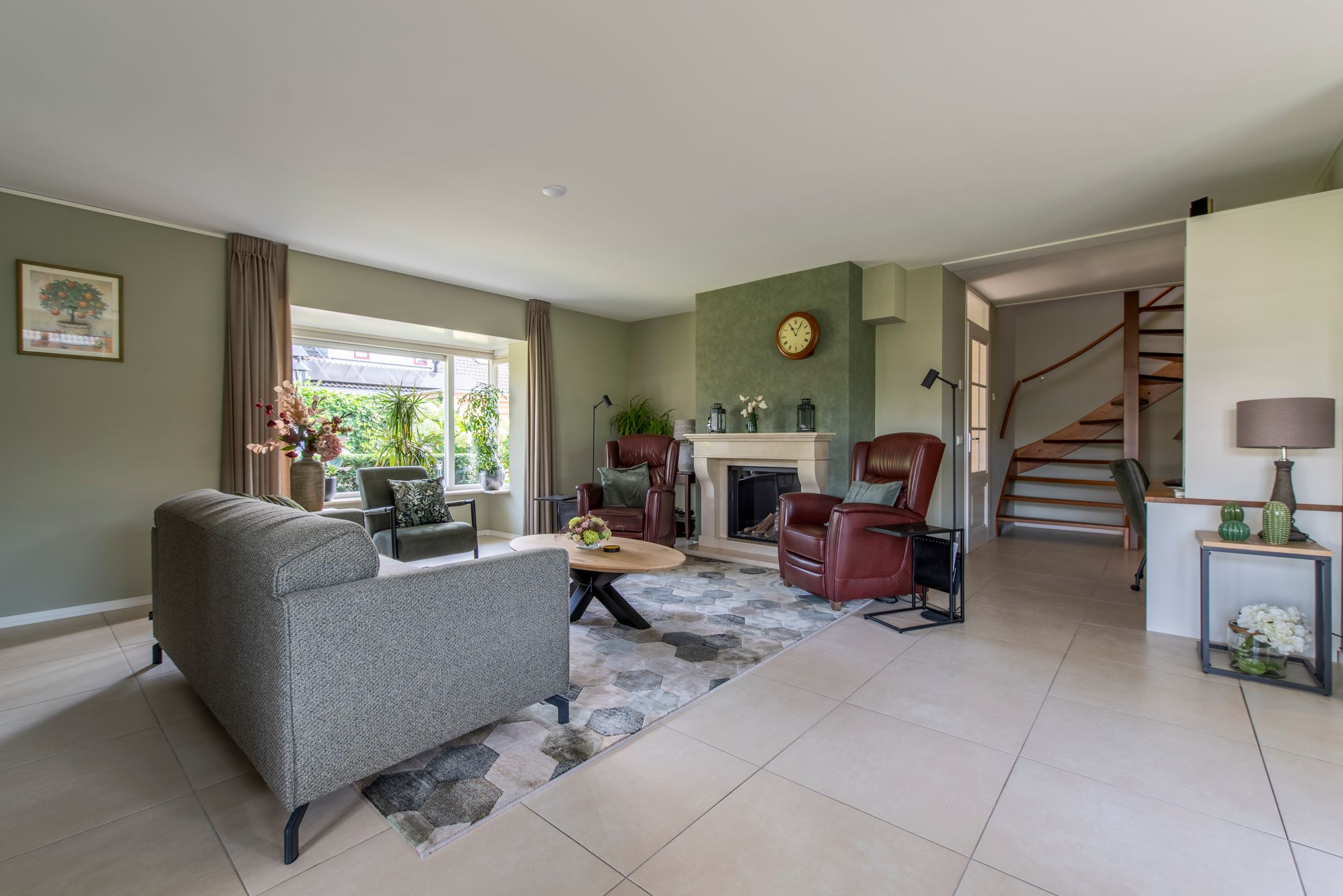 Photo 3 of Vondellaan 36