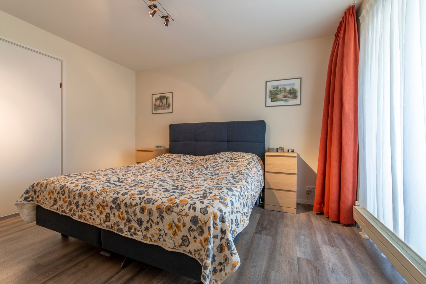 Photo 14 of Vondellaan 36