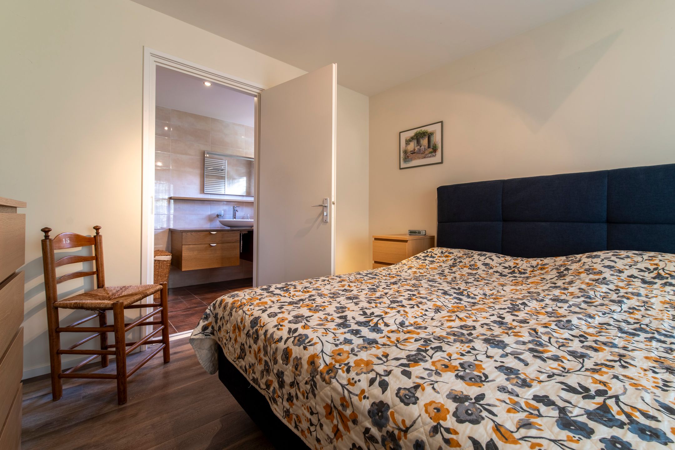 Photo 15 of Vondellaan 36