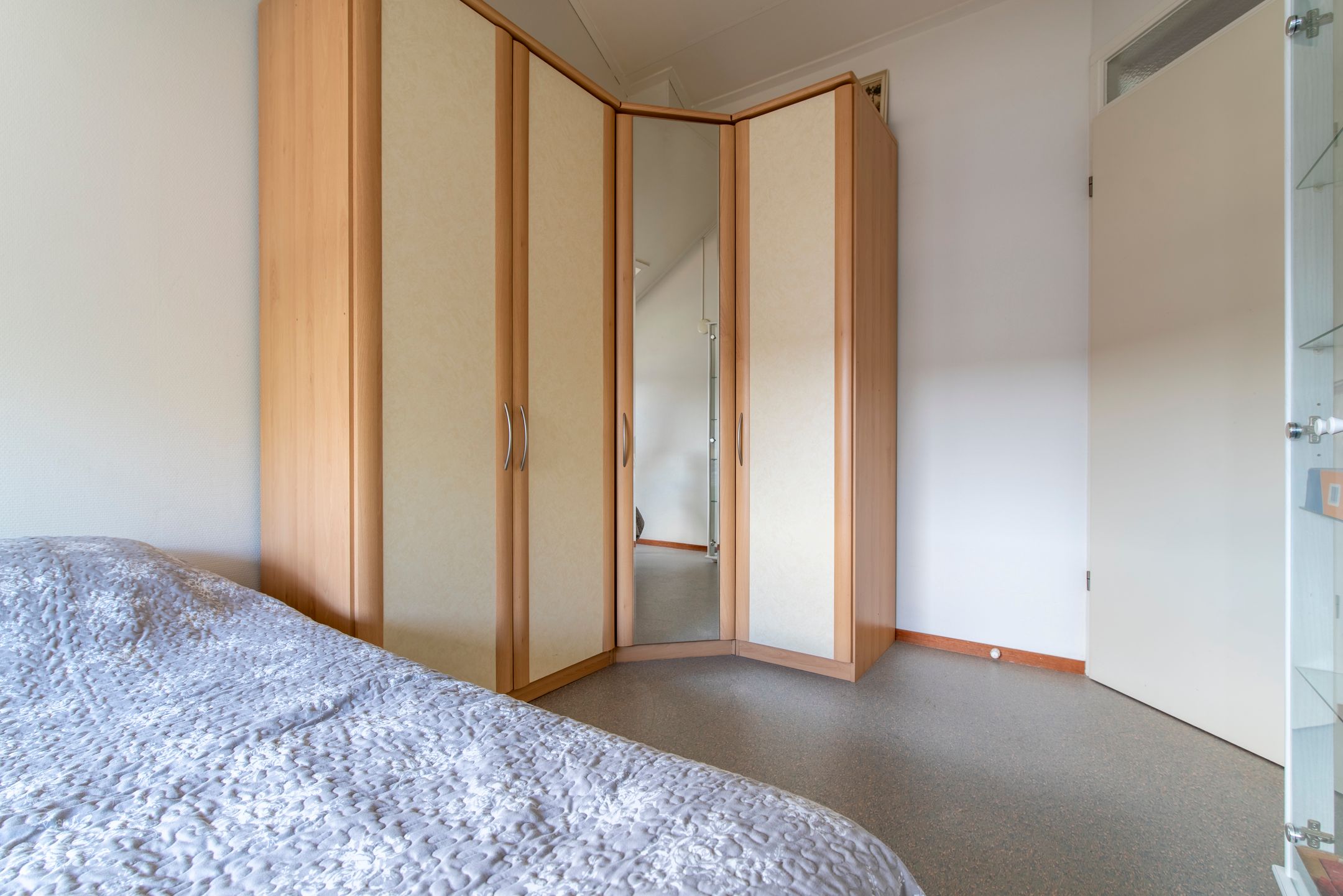 Photo 24 of Vondellaan 36