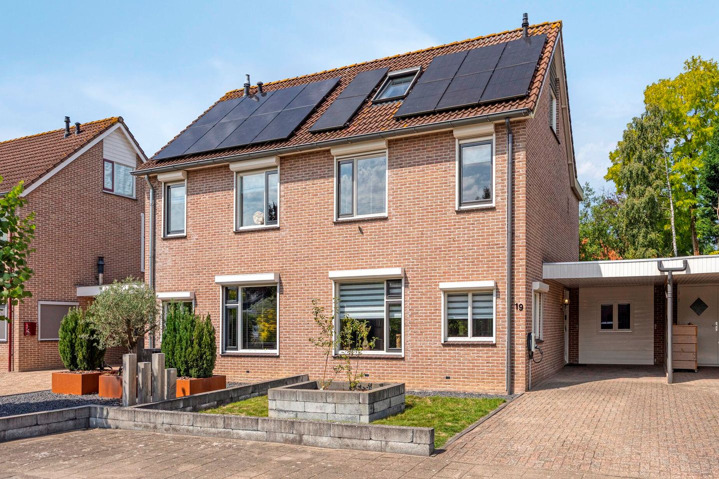 Foto 1 van Teresaplein 19