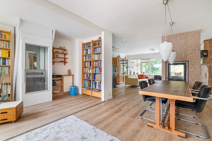 Photo 16 of John F. Kennedyplantsoen 60