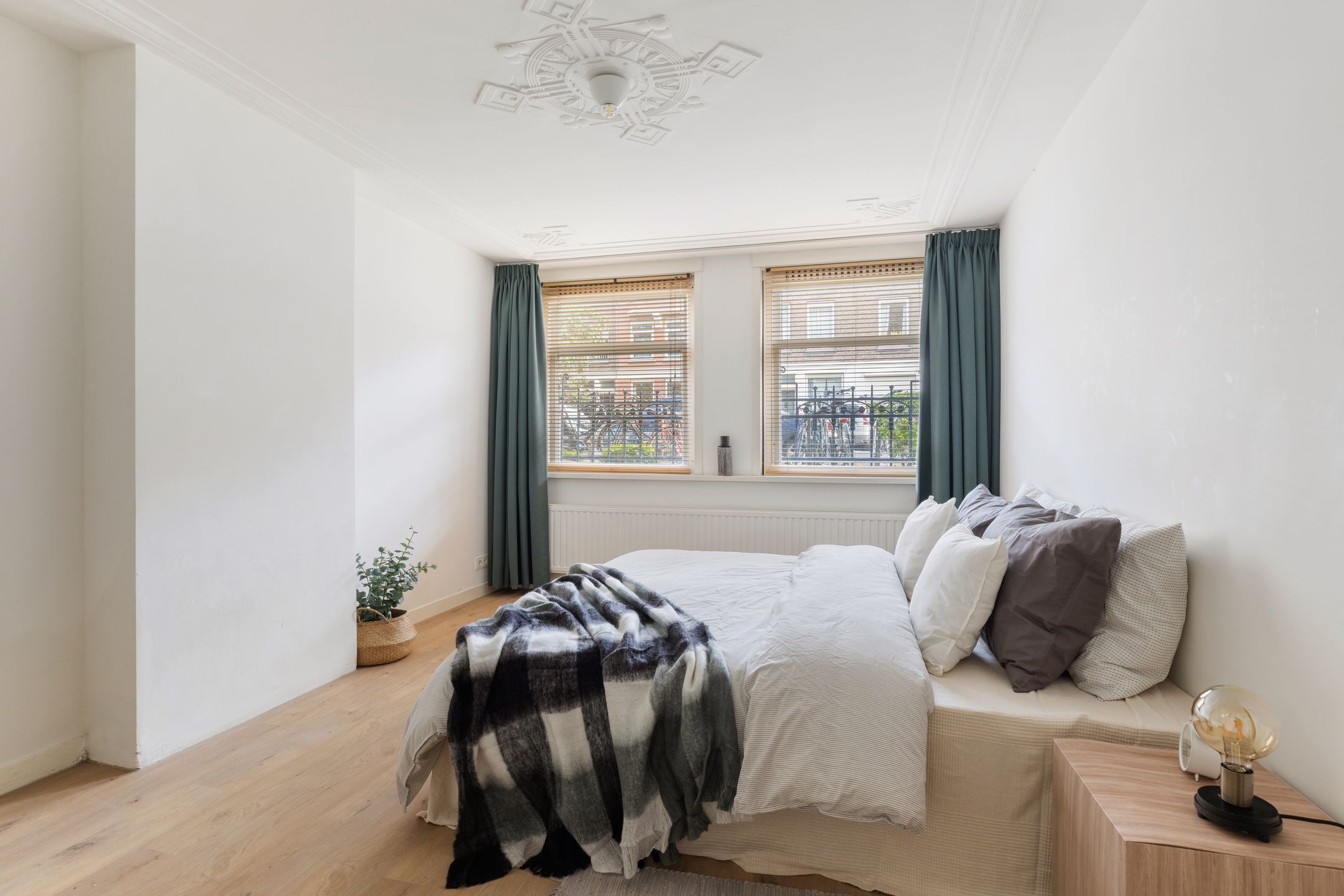 Foto 18 van Burgemeester Meineszlaan 40-B