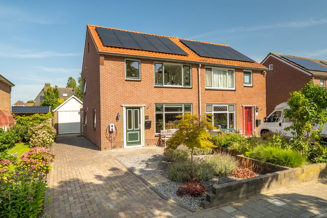 Foto 1 van Burgemeester Breebaartstraat 11