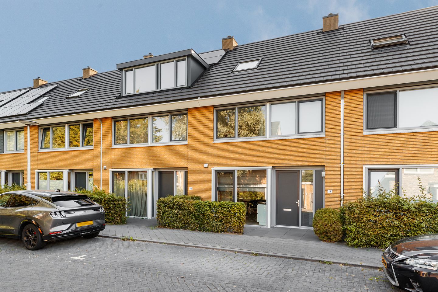 Photo 5 of Mies Bouhuysstraat 17