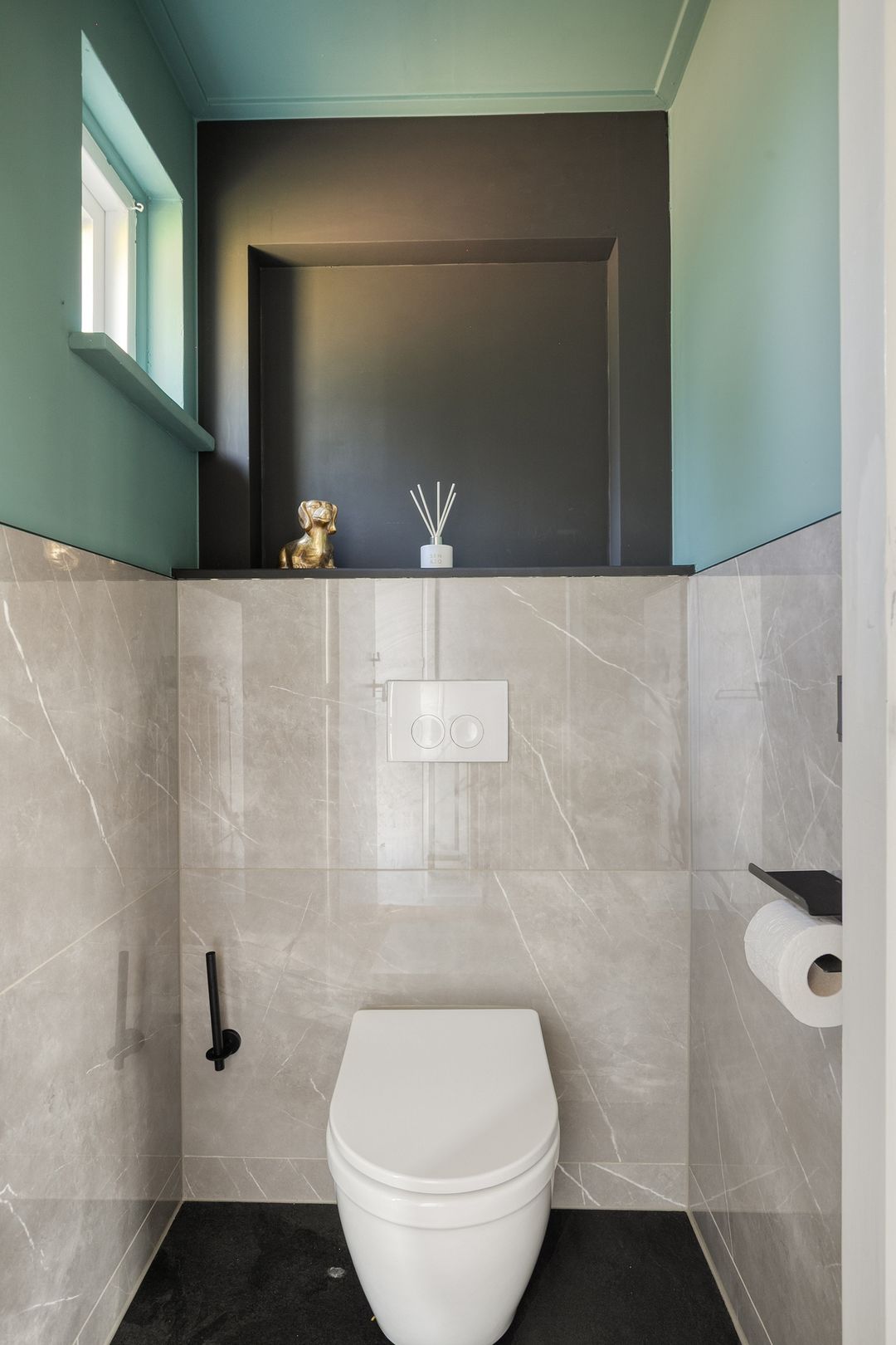 Foto 11 van Burgemeester van der Veenweg 8