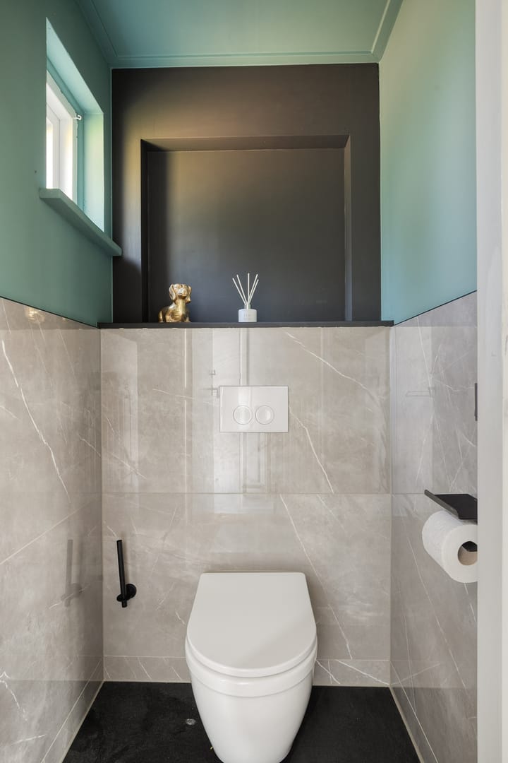 Foto 11 van Burgemeester van der Veenweg 8