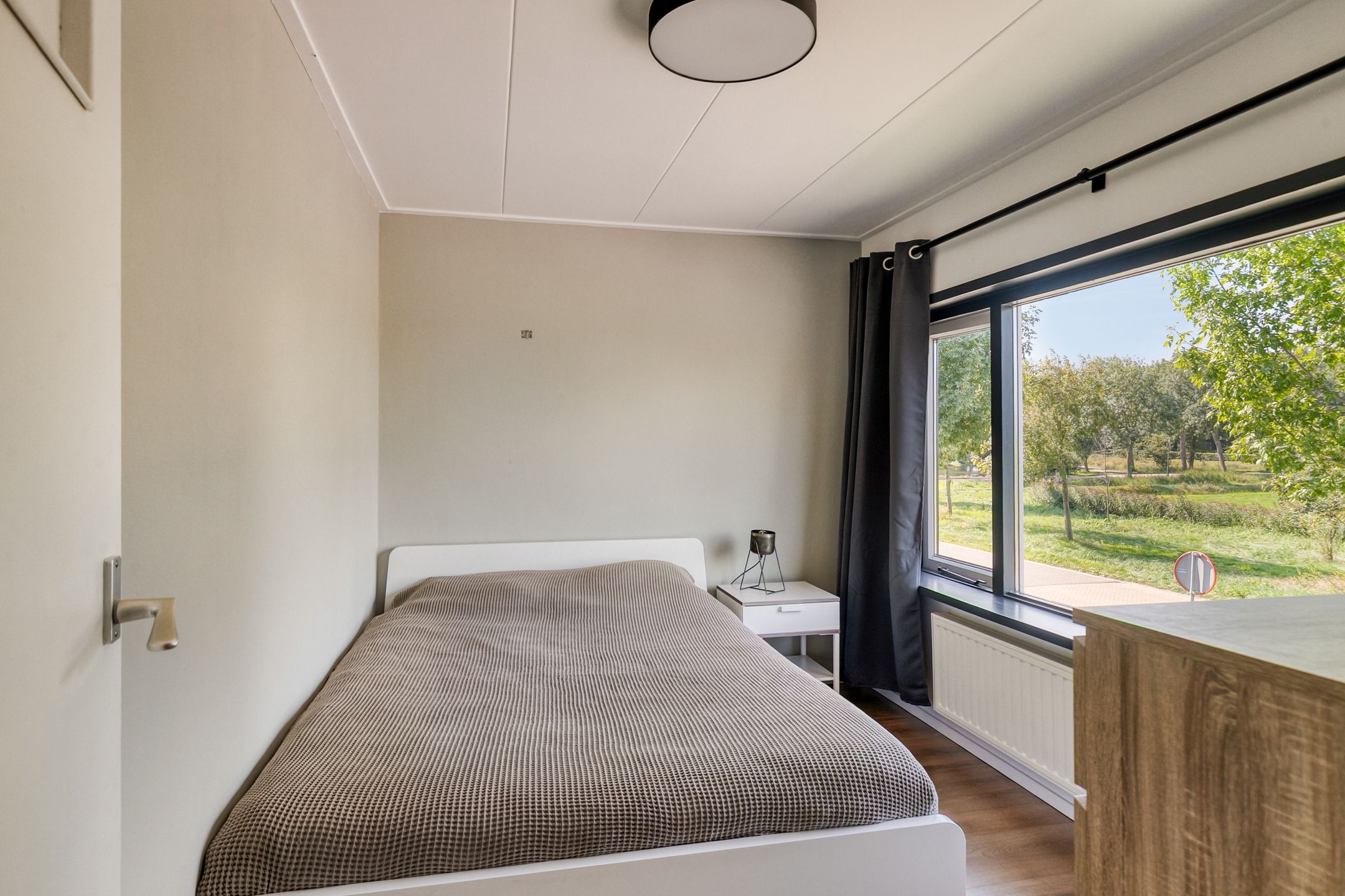 Foto 18 van Burgemeester van der Veenweg 8