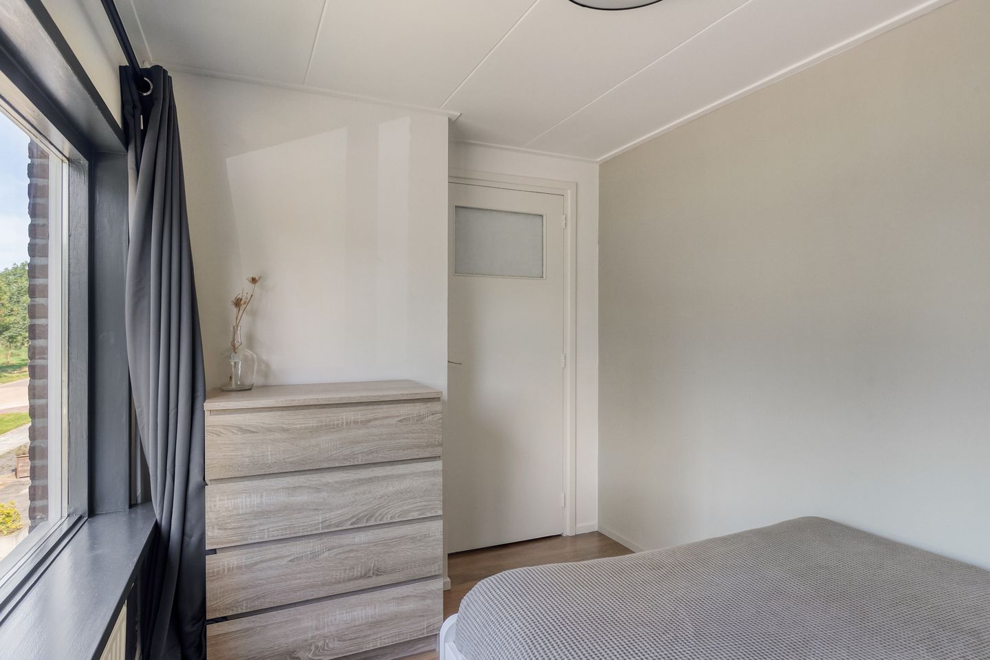 Foto 19 van Burgemeester van der Veenweg 8