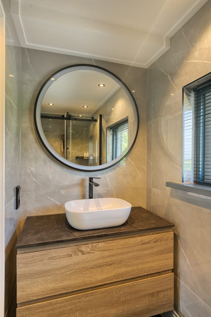 Foto 23 van Burgemeester van der Veenweg 8