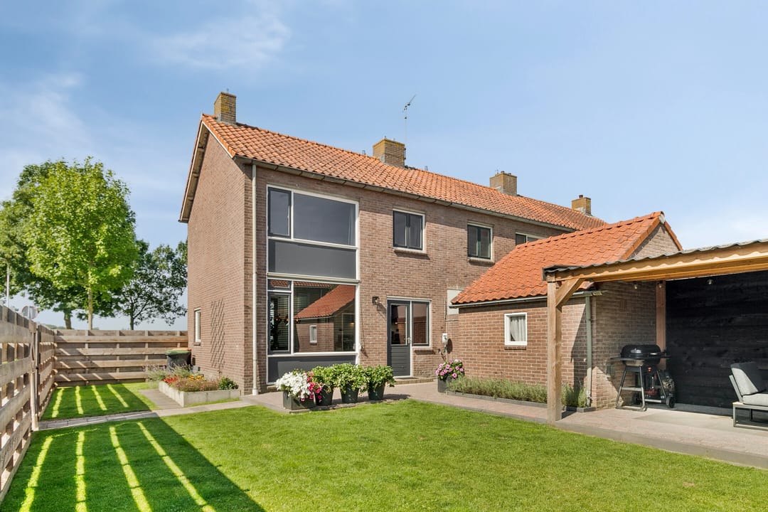 Foto 26 van Burgemeester van der Veenweg 8