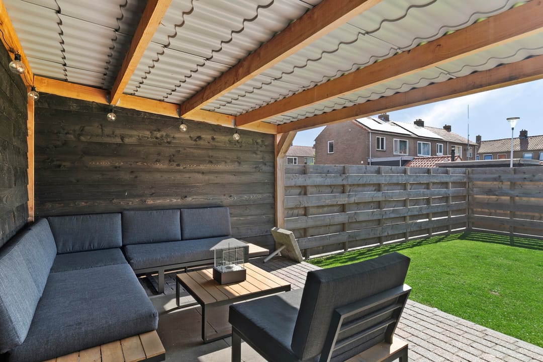 Foto 28 van Burgemeester van der Veenweg 8