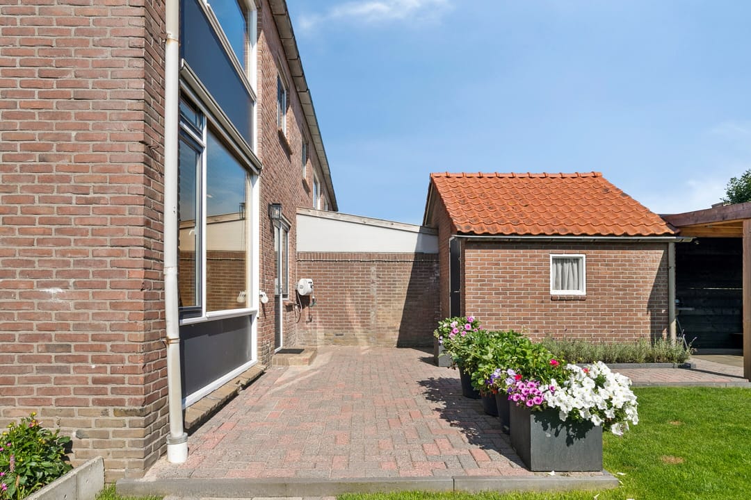 Foto 31 van Burgemeester van der Veenweg 8