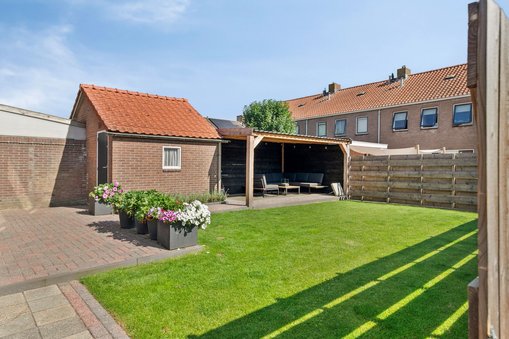 Foto 33 van Burgemeester van der Veenweg 8