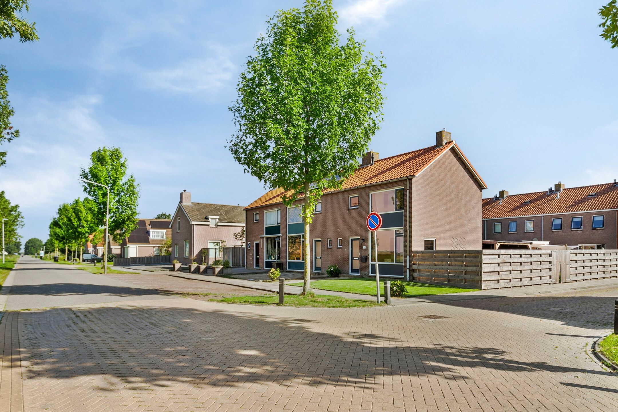 Foto 36 van Burgemeester van der Veenweg 8