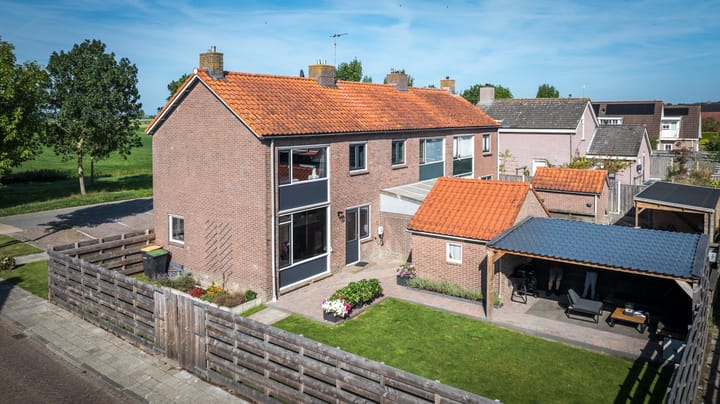 Foto 42 van Burgemeester van der Veenweg 8