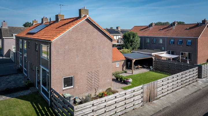 Foto 41 van Burgemeester van der Veenweg 8