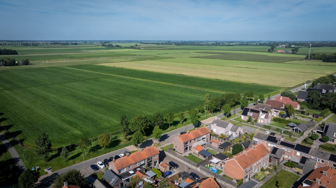 Foto 47 van Burgemeester van der Veenweg 8