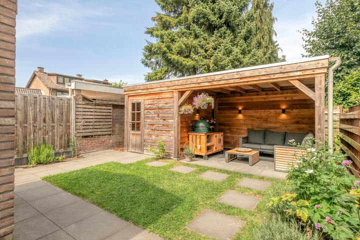 Foto 2 van Mezenweg 18