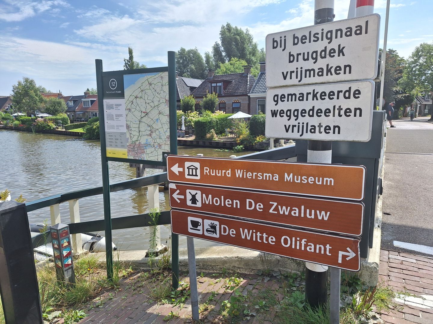 Foto 14 van Hoofdweg