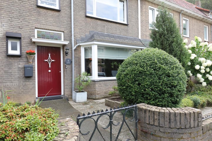 Foto 23 van Bernhardstraat 8