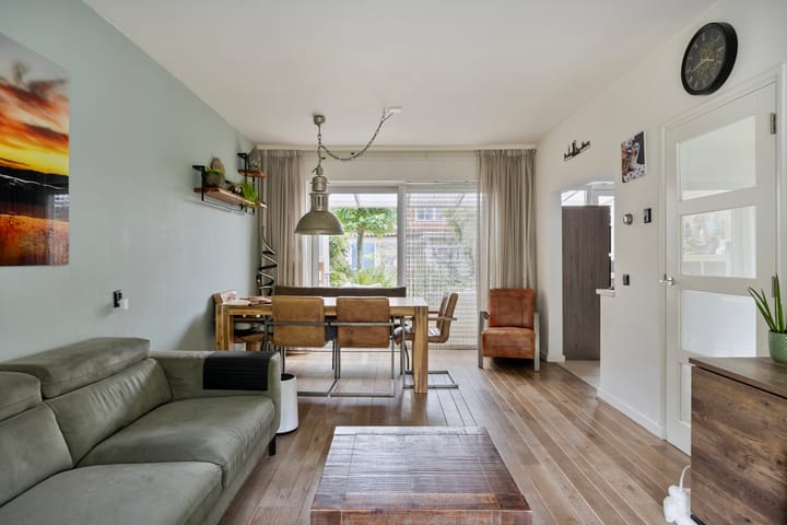 Photo 2 of Pieter Pauluslaan 15