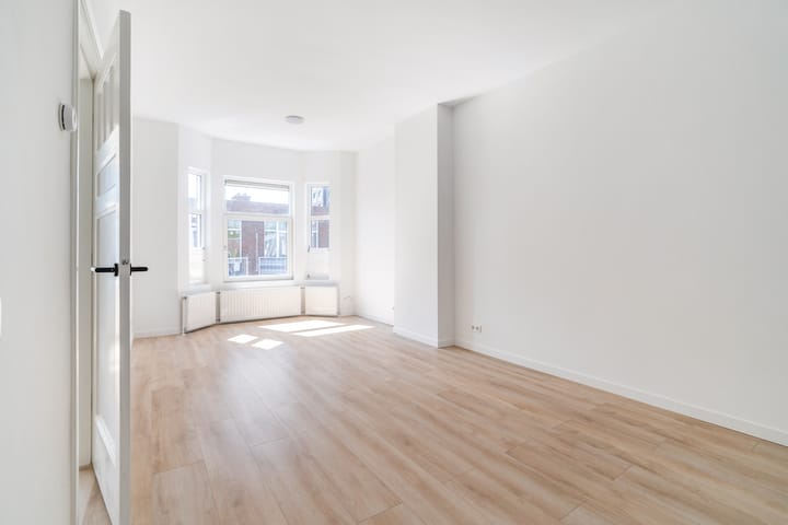 Photo 6 of Maasstraat 226