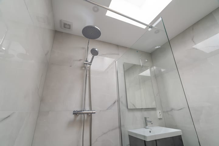 Photo 23 of Maasstraat 226