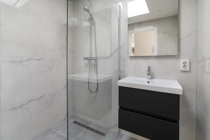 Photo 24 of Maasstraat 226