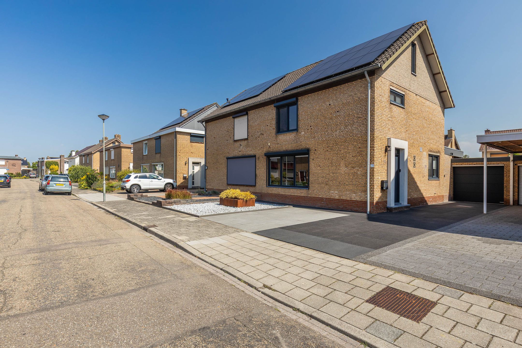 Foto 6 van Dross Roststraat 29