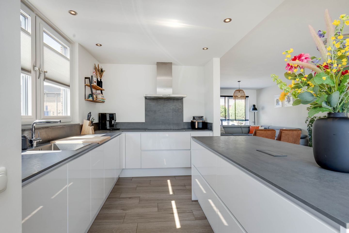 Foto 19 van Dross Roststraat 29