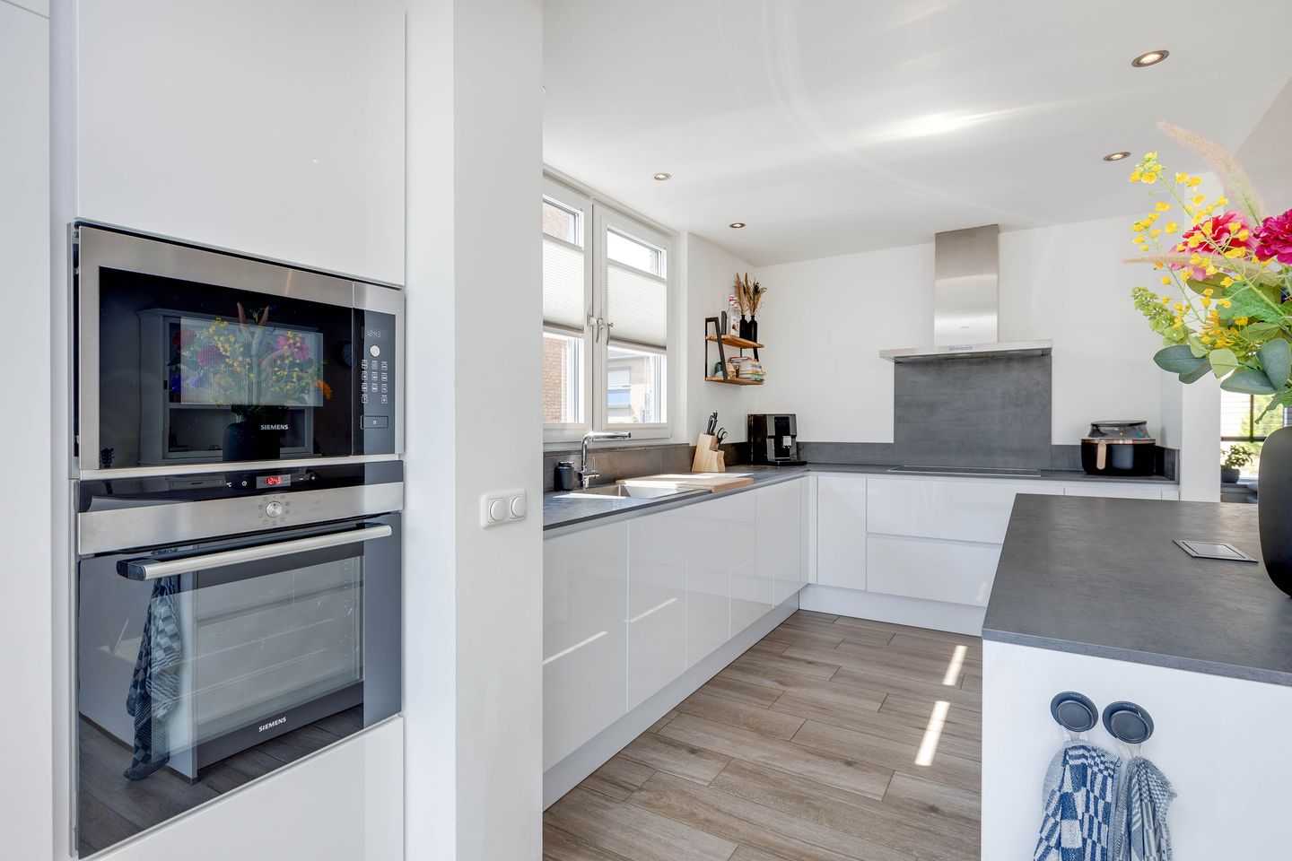 Foto 20 van Dross Roststraat 29