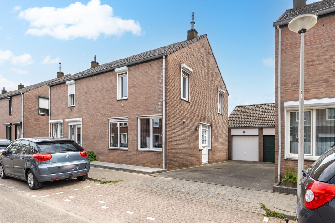 Foto 1 van Schoolstraat 25