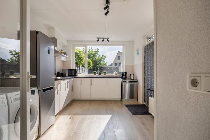 Foto 8 van Schoolstraat 17