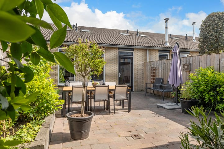 Photo 24 of Willem Valkstraat 12