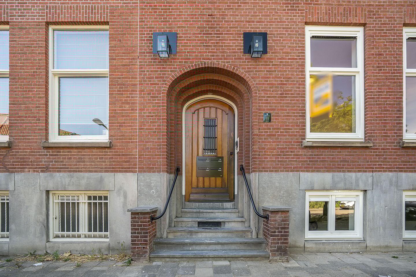 View photo 2 of Mathenesserlaan 484-A